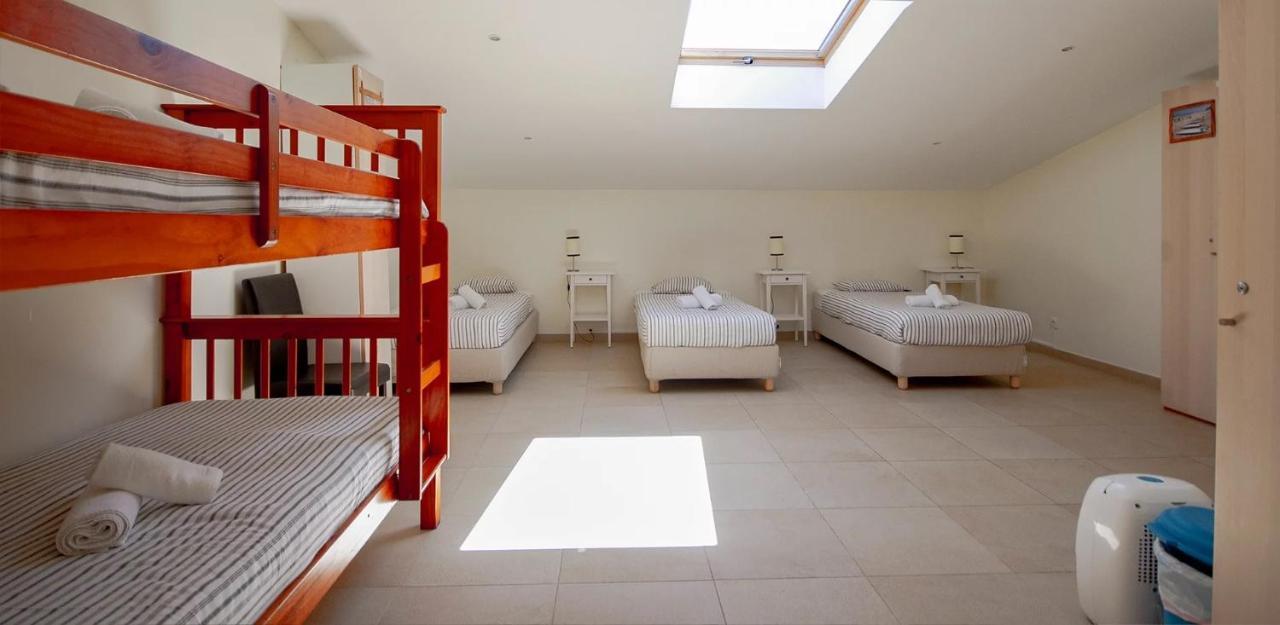 Peniche Surfcamp Hostel Baleal Kültér fotó